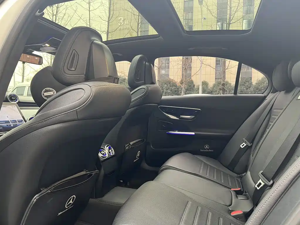 Mercedes-Benz C-Class 2023