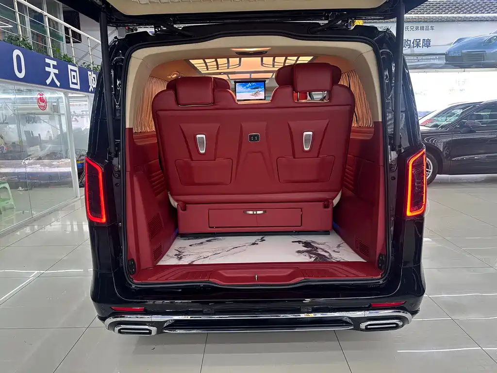 Mercedes-Benz Vito 2023 — фото 20