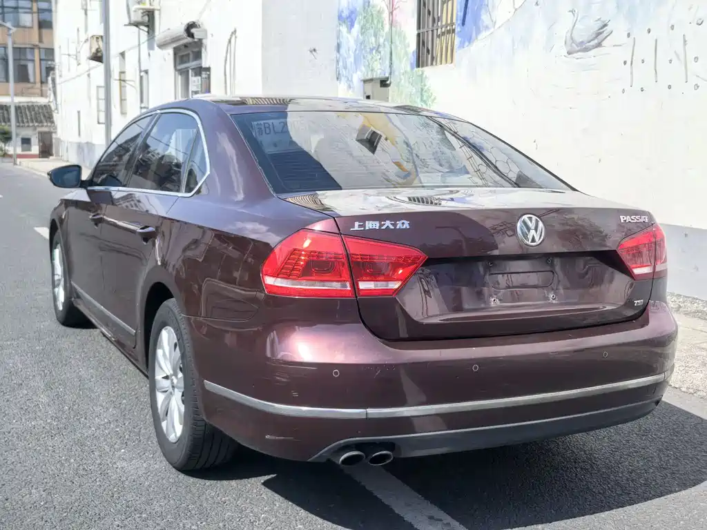 Volkswagen Passat 2013 — фото 11