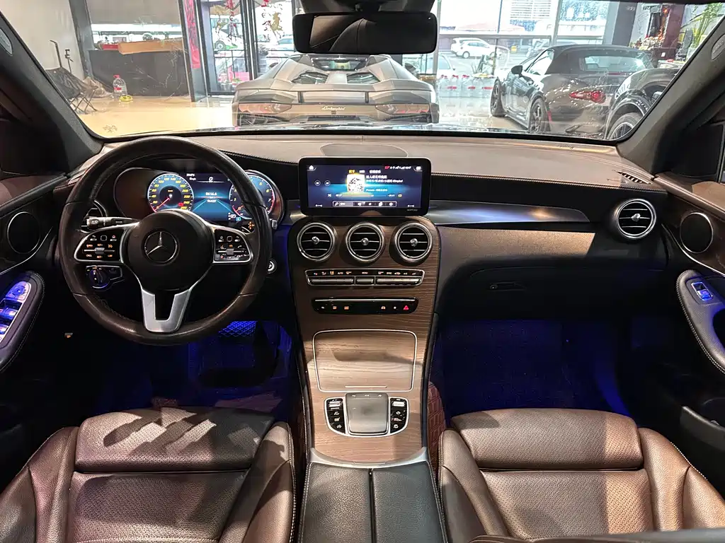 Mercedes-Benz GLC 2019 — фото 10