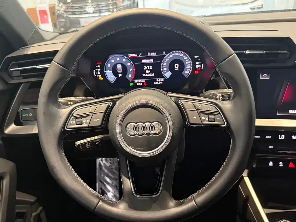 Audi A3 2023 — фото 12