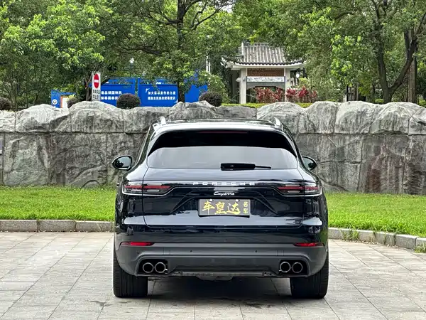 Porsche Cayenne 2023