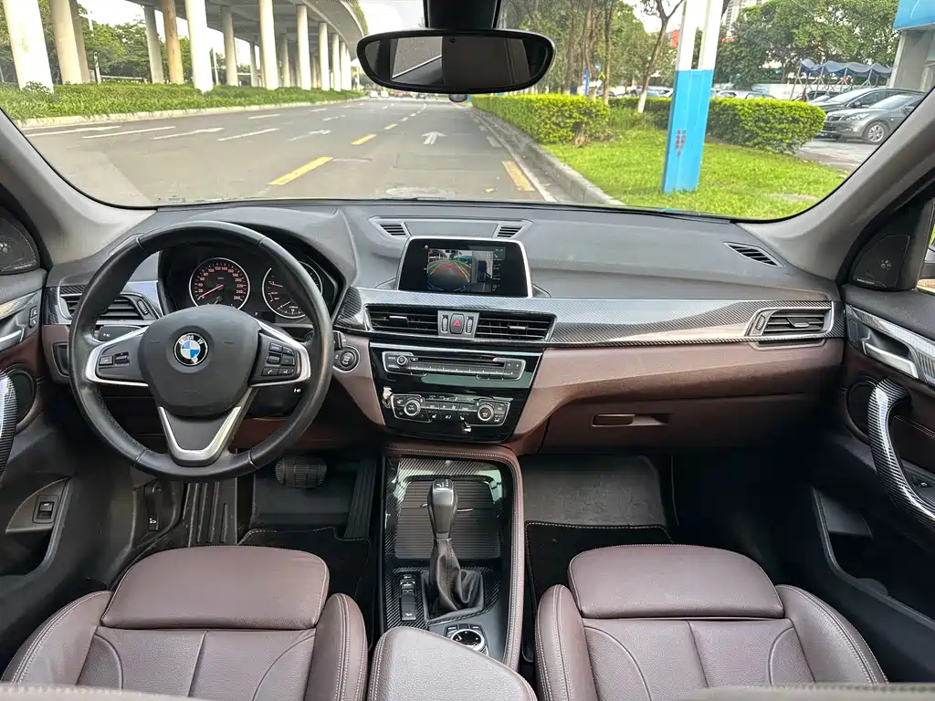 BMW X1 2018 — фото 11