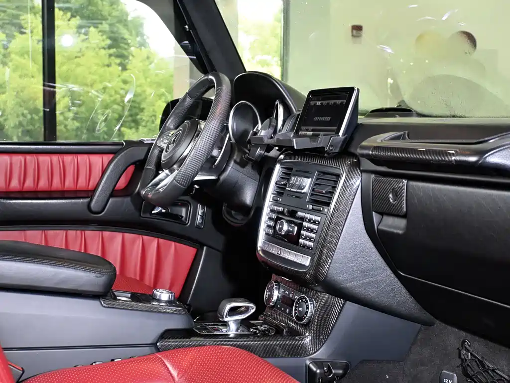 Mercedes-Benz G-Class 2016 — фото 19