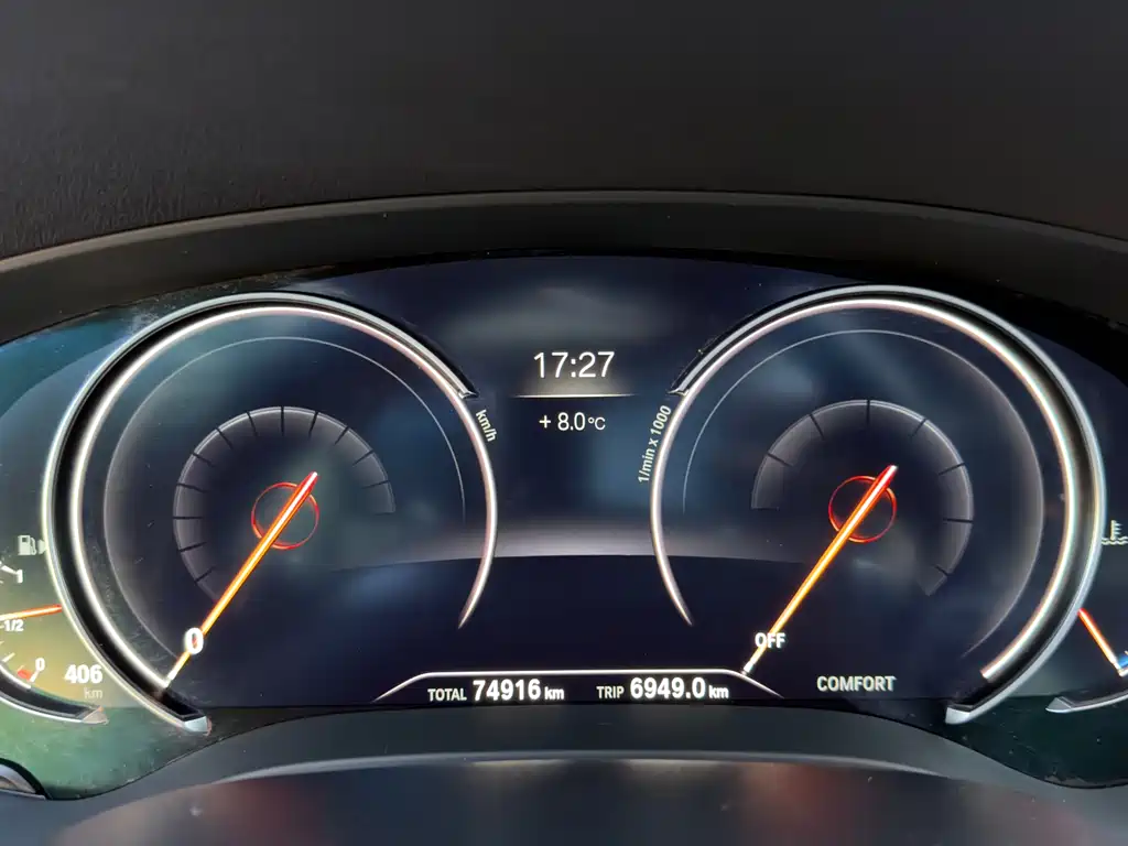 BMW 5 Series 2018 — фото 20