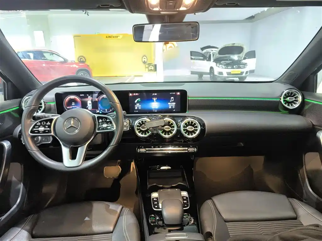 Mercedes-Benz A-Class 2020 — фото 6
