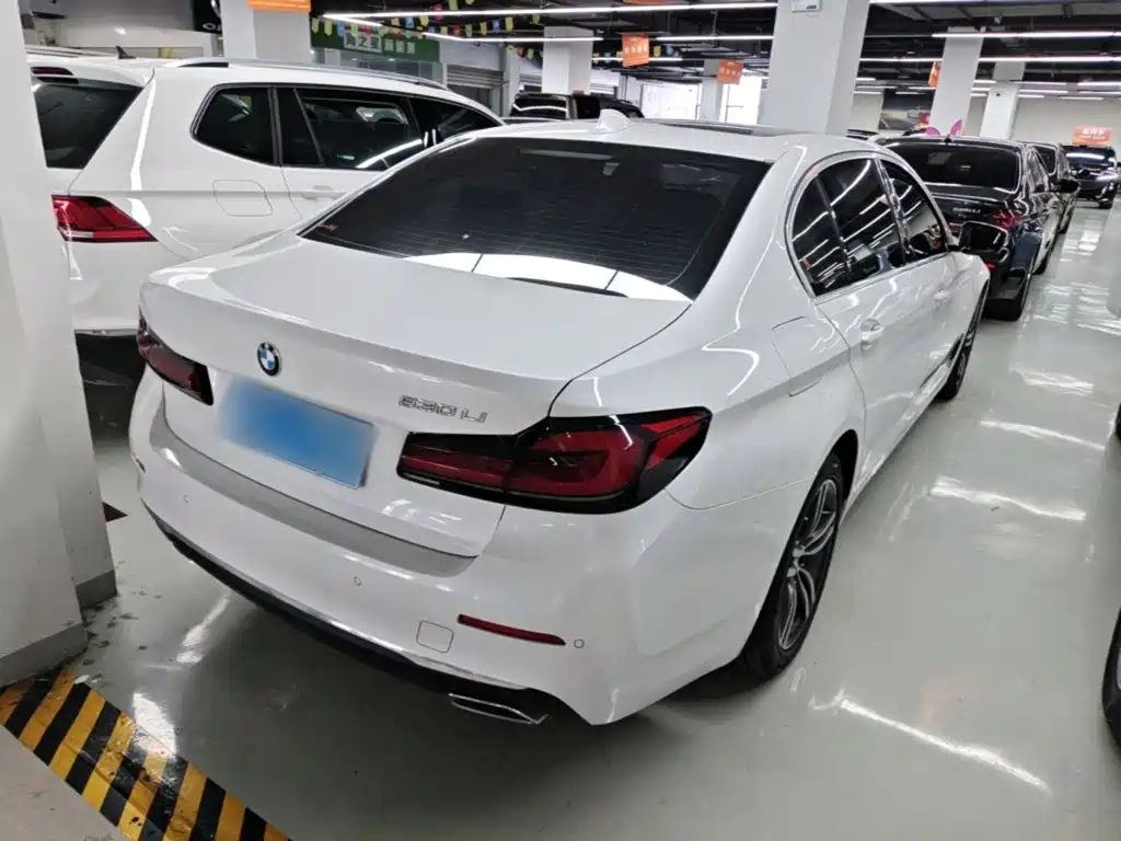 BMW 5 Series 2023