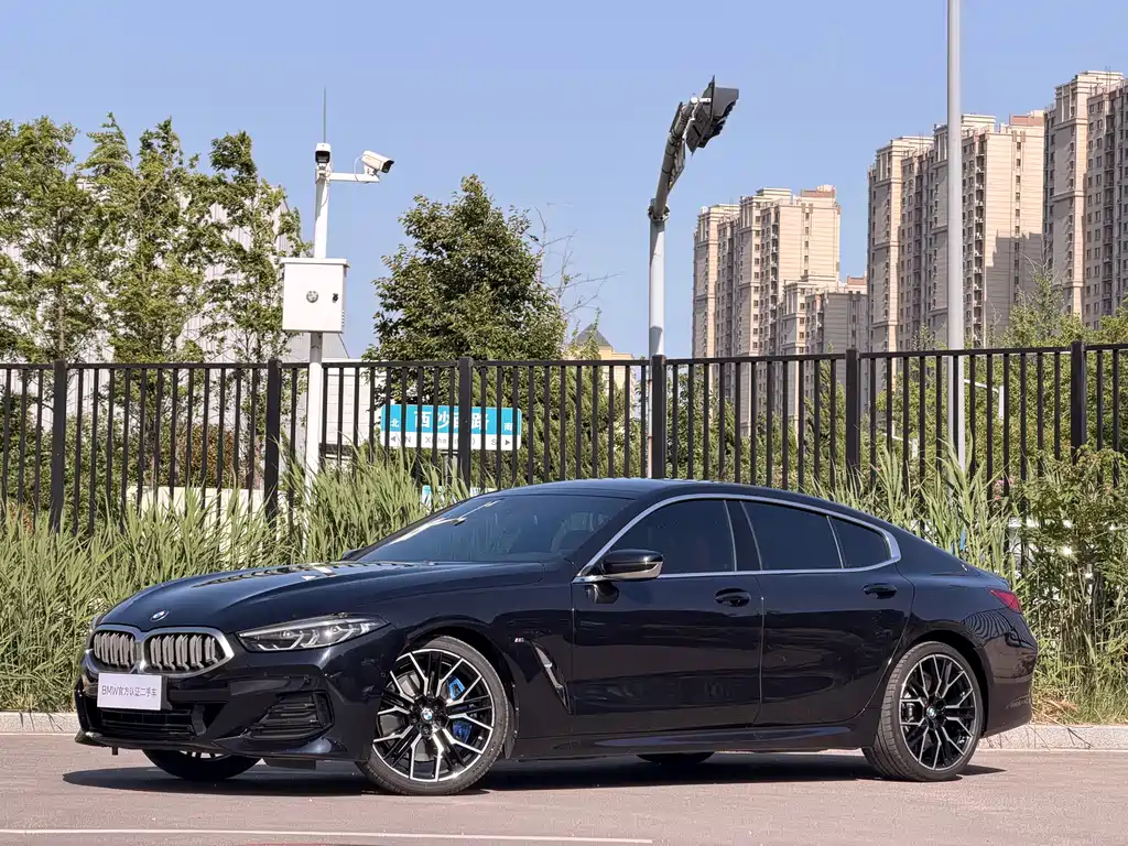 BMW 8 Series 2024
