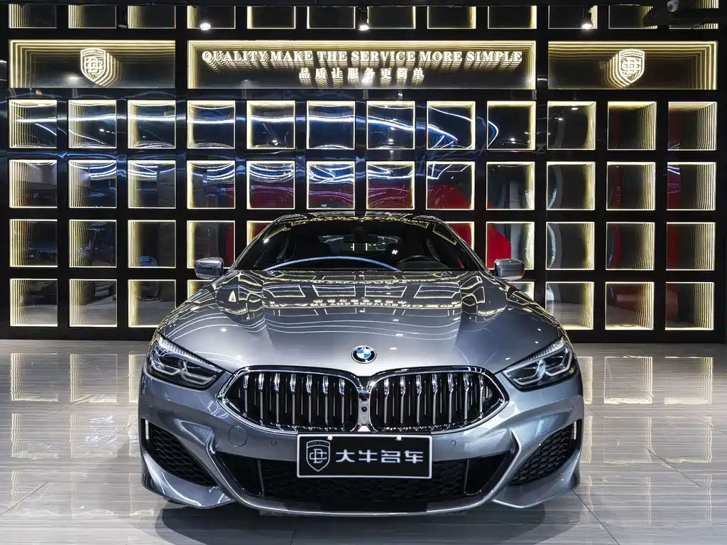 BMW 8 Series 2023 — фото 2