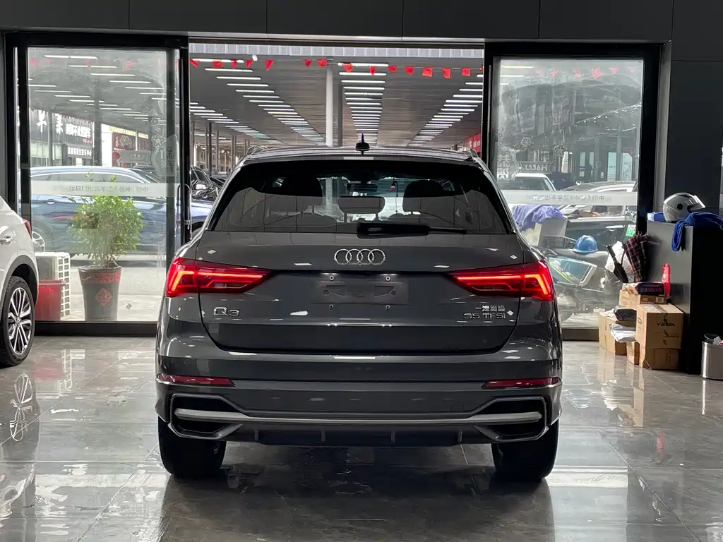 Audi Q3 2022 — фото 14
