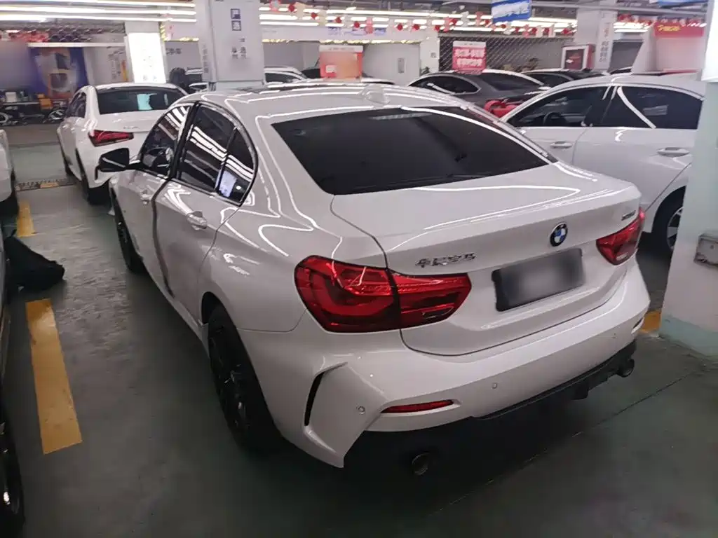 BMW 1 Series 2021