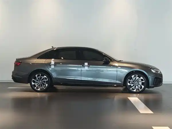 Audi A4L 2023