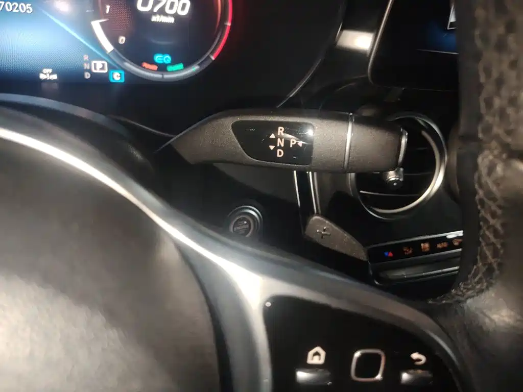 Mercedes-Benz C-Class 2019