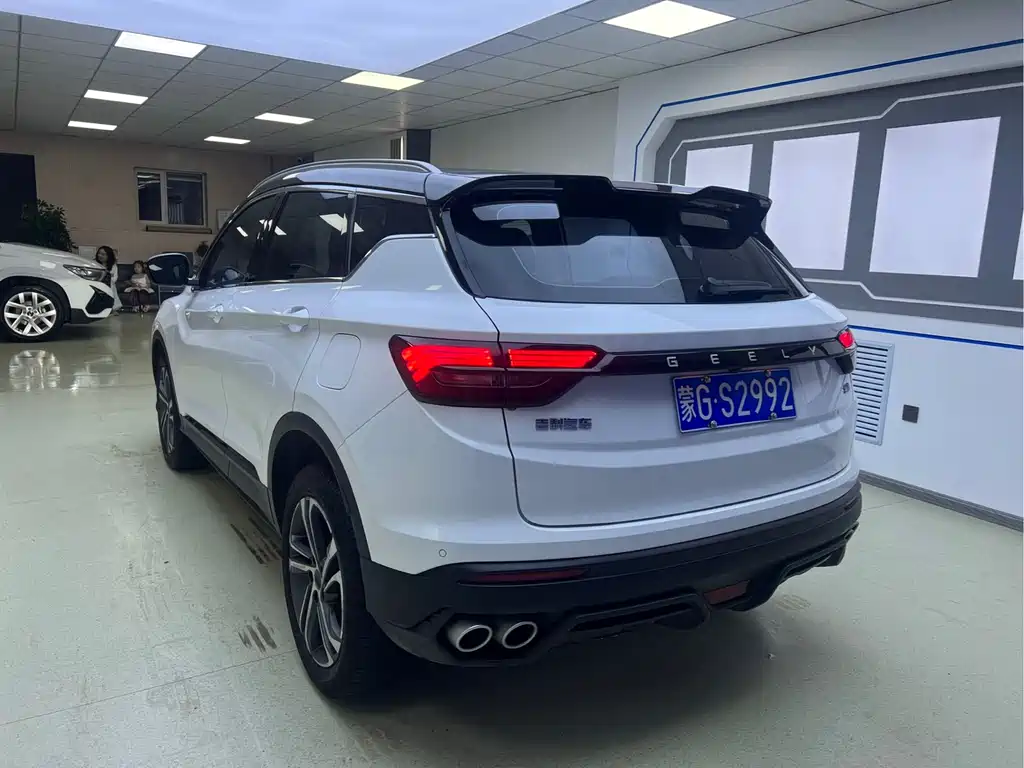 Geely Binyue 2022