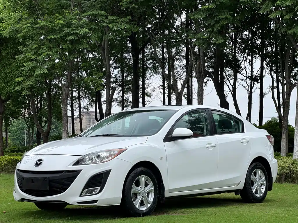 Mazda 3 Xingcheng 2012