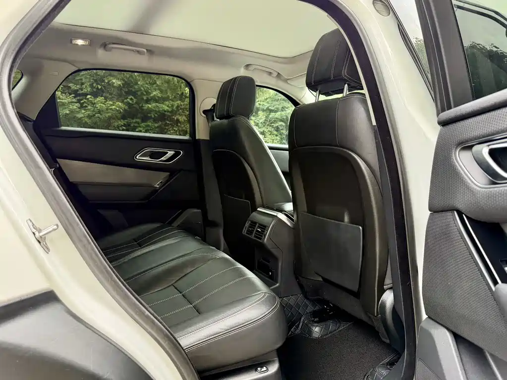 Land Rover Velar 2019 — фото 15