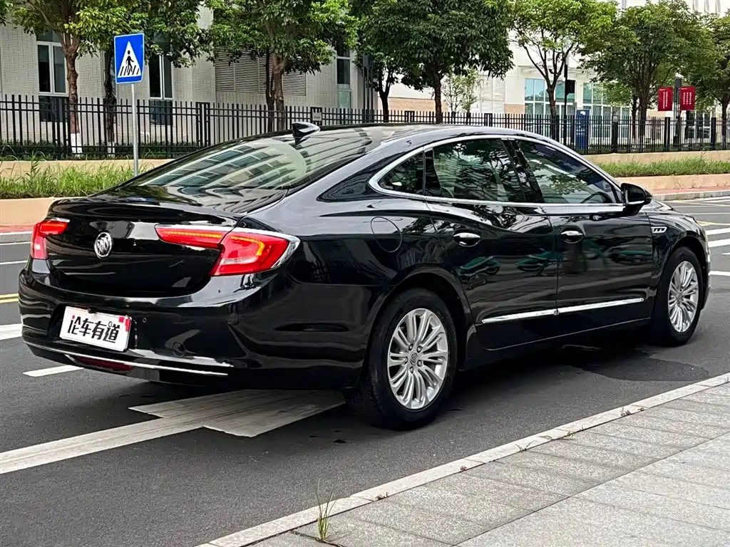 Buick LaCrosse 2016 — фото 2