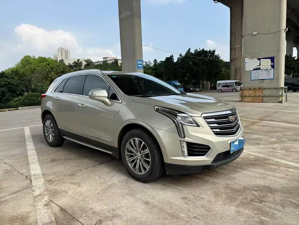 Cadillac XT5 2017 — фото 3