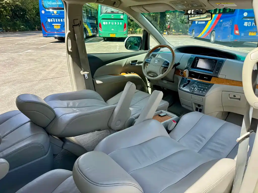 Toyota Previa 2012