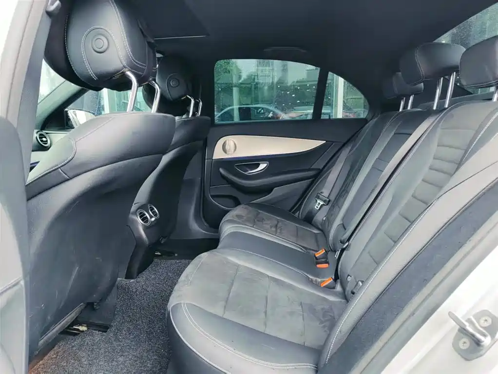 Mercedes-Benz E-Class 2018 — фото 14