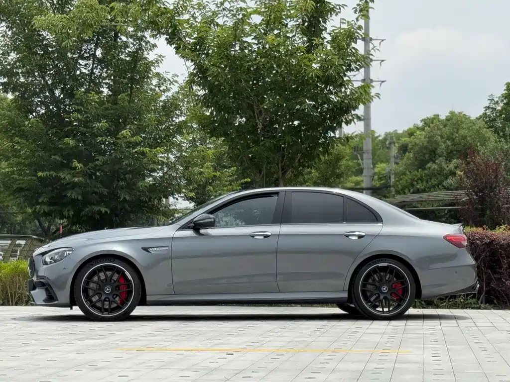 Mercedes-Benz E-Class AMG 2021
