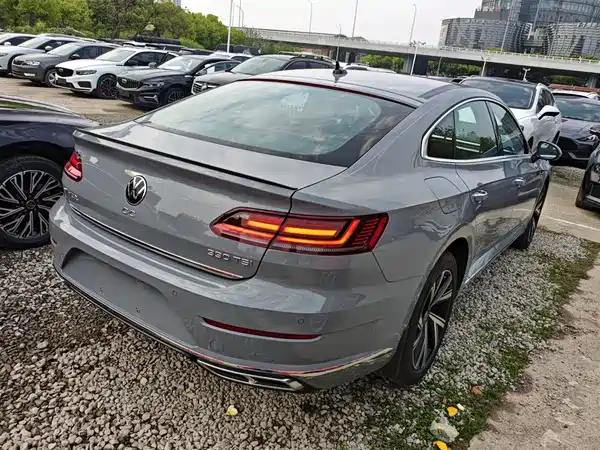 Volkswagen CC 2025
