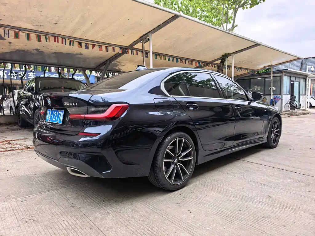 BMW 3 Series 2021