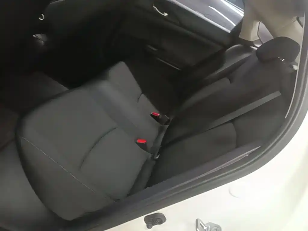 Honda Civic 2017 — фото 17