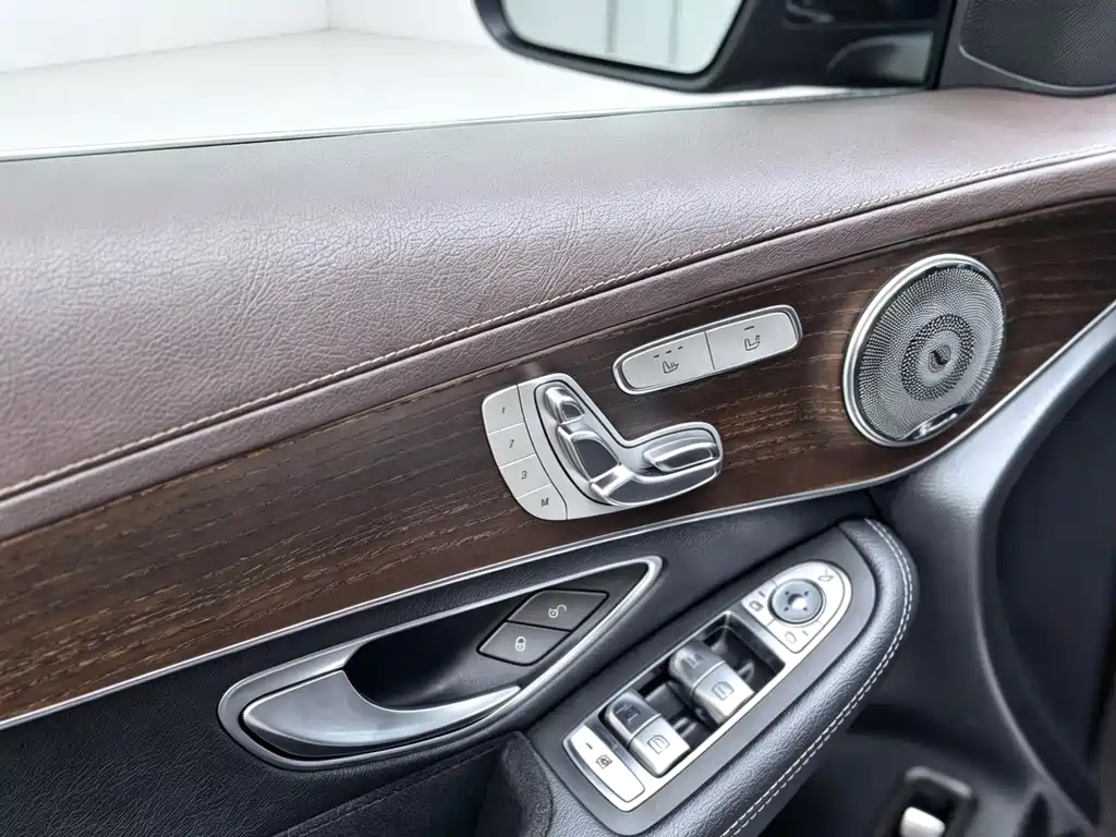 Mercedes-Benz GLC 2021