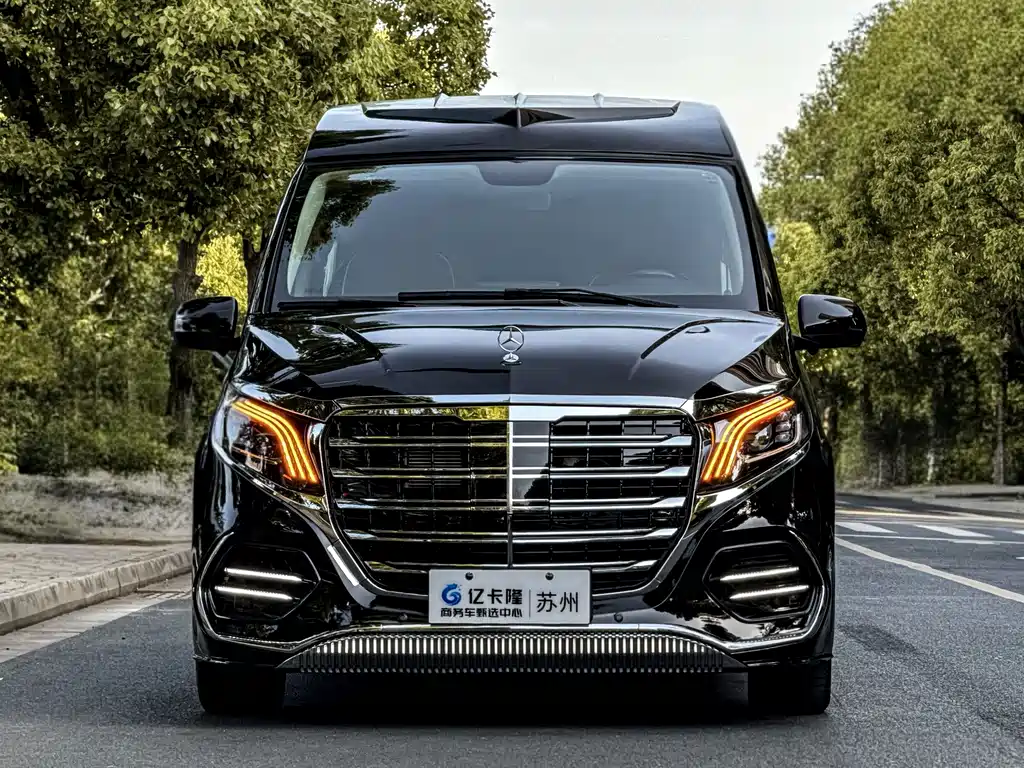 Mercedes-Benz Vito 2023 — фото 2