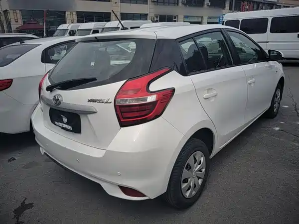 Toyota Yaris L 2017