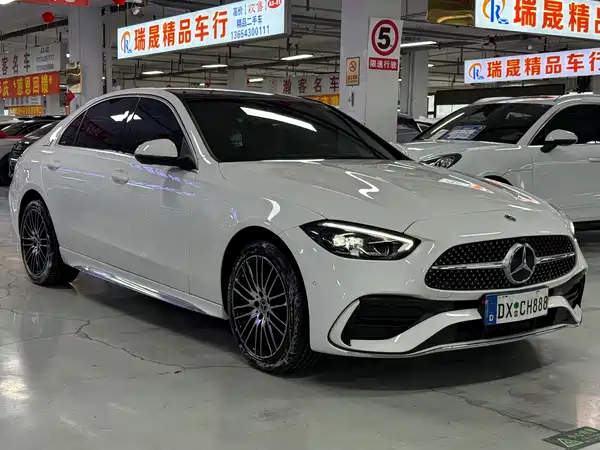 Mercedes-Benz C-Class 2024