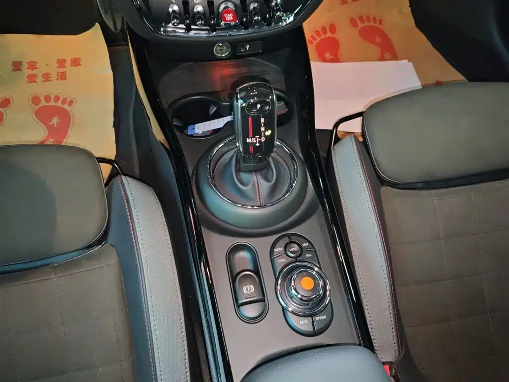 MINI JCW Clubman 2021 — фото 14