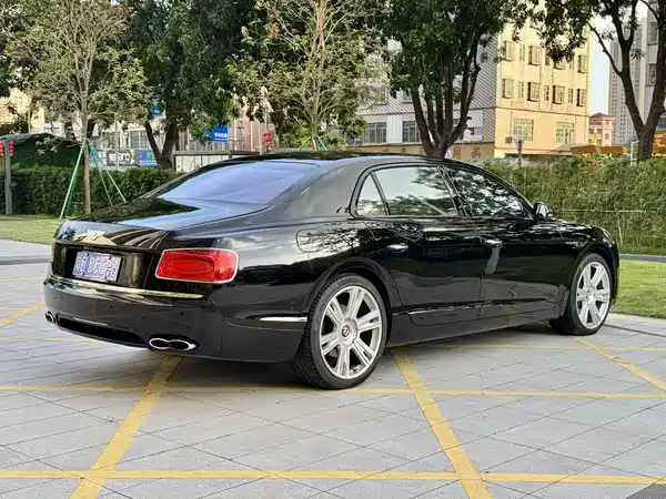 Bentley Flying Spur 2014