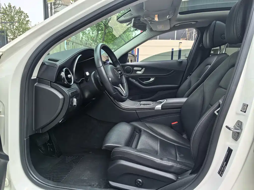 Mercedes-Benz C-Class 2019
