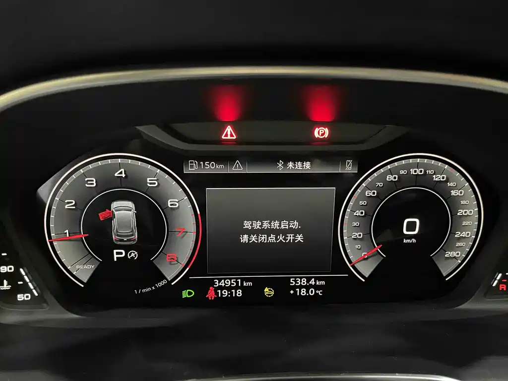 Audi Q3 2022 — фото 18