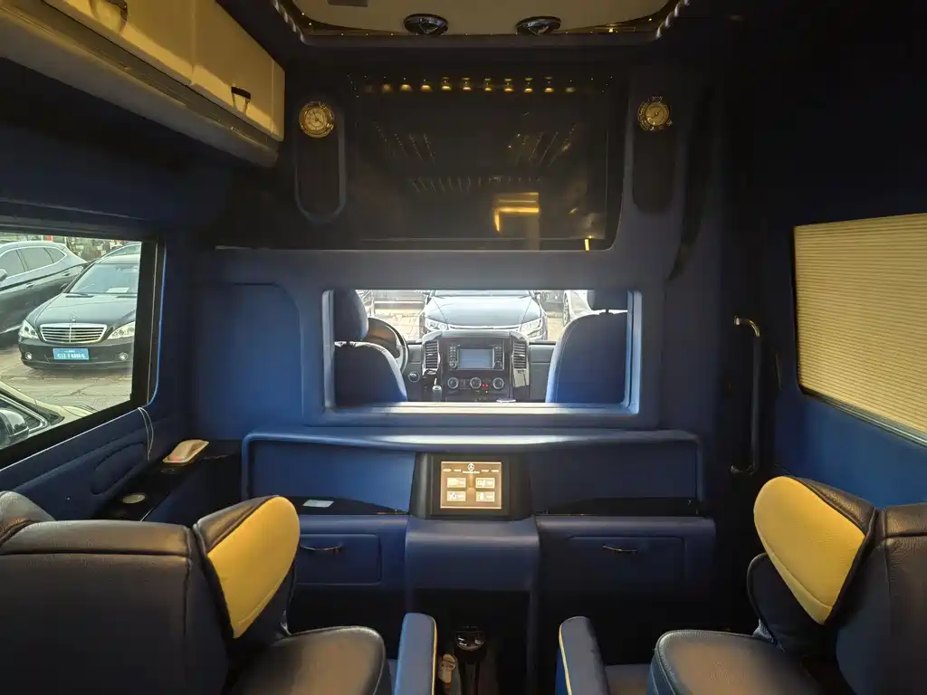 Mercedes-Benz Sprinter 2017 — фото 14
