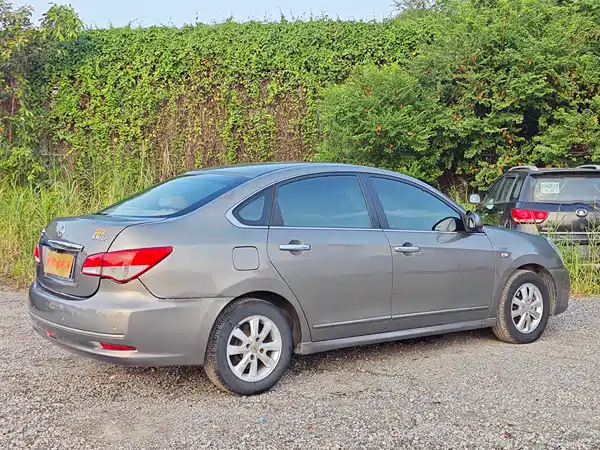 Nissan Sylphy 2013