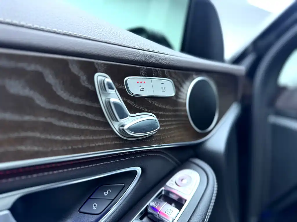 Mercedes-Benz GLC 2020 — фото 22