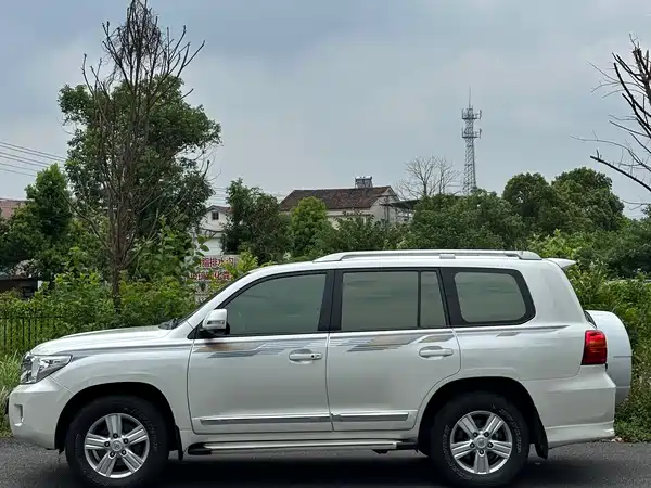 Toyota Land Cruiser 2016