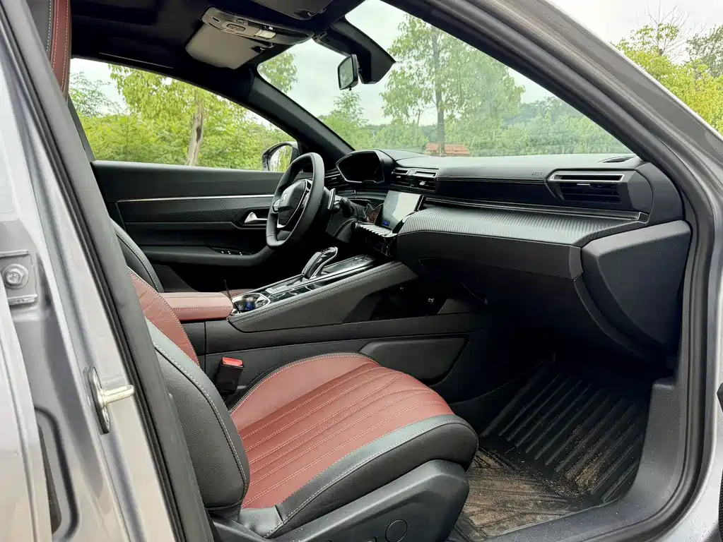Peugeot 508 2023 — фото 13