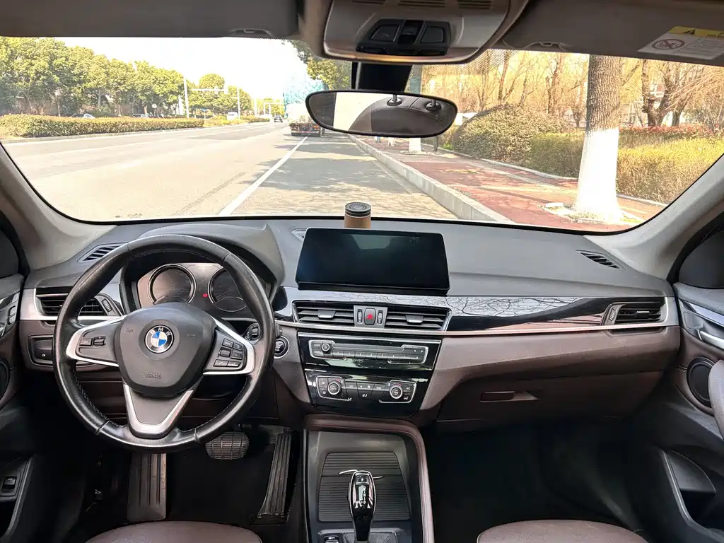 BMW X1 2019 — фото 15