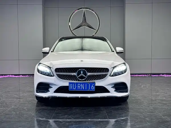 Mercedes-Benz C-Class 2021