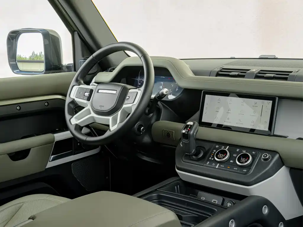 Land Rover Defender 2020 — фото 11