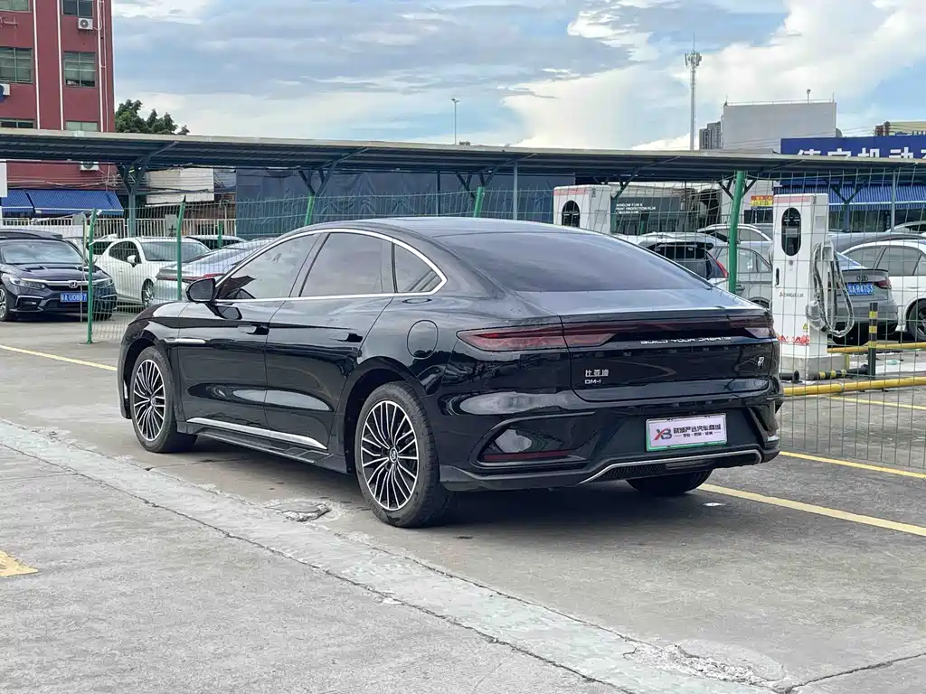 BYD Han 2024
