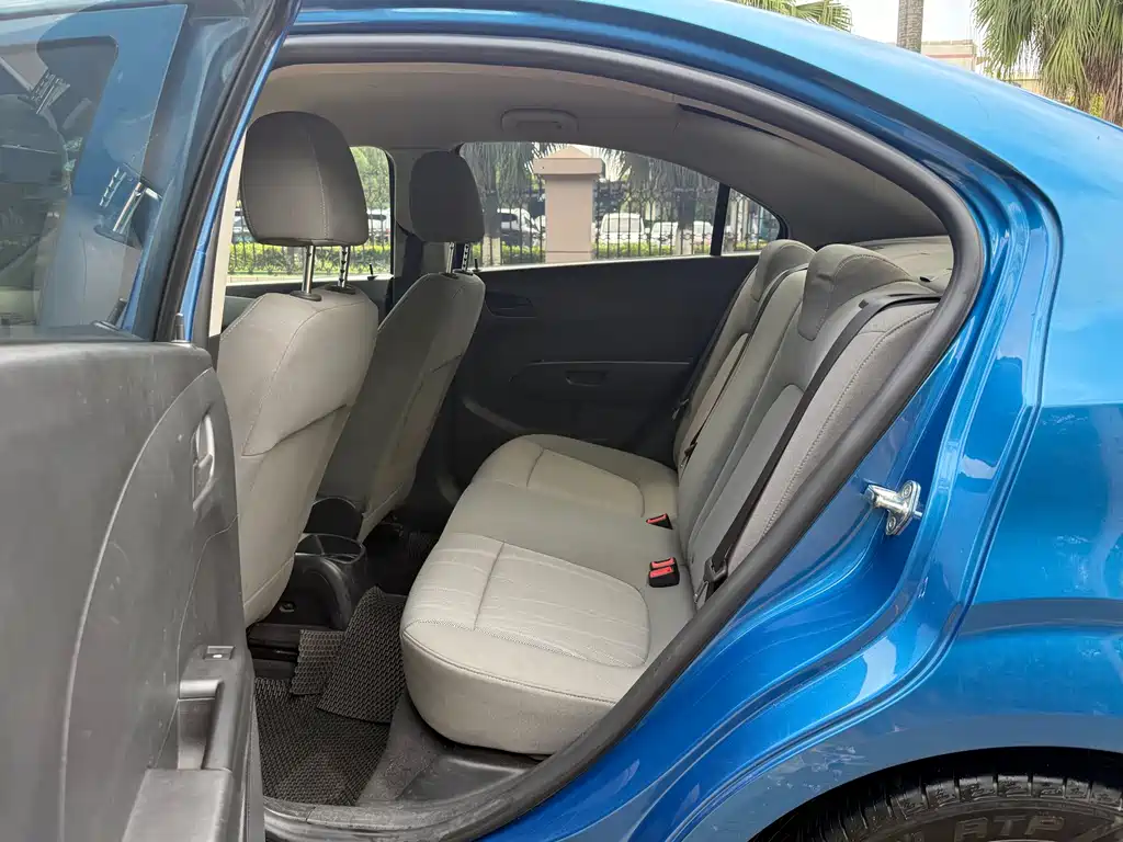 Chevrolet Aveo 2015