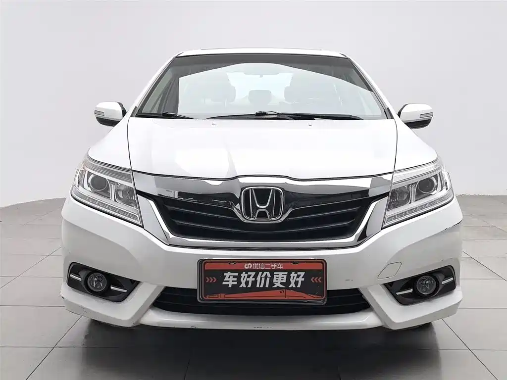 Honda Crider 2015