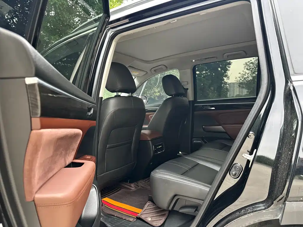 GAC Motor Trumpchi GS8 2018