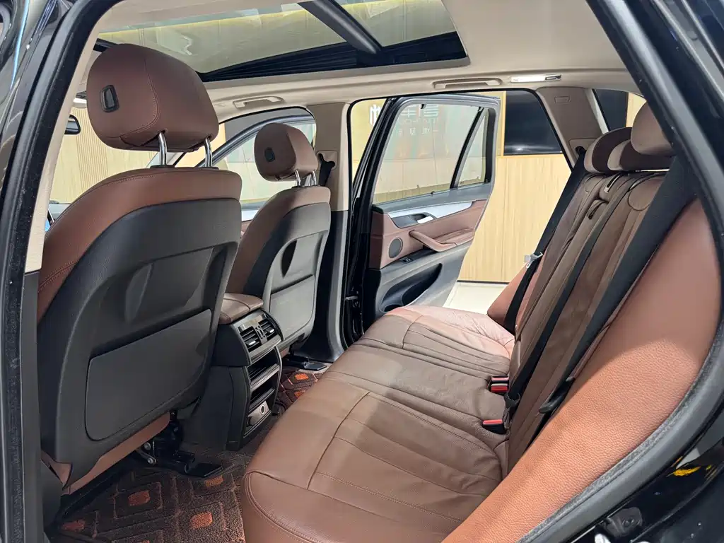 BMW X5 2018 — фото 14