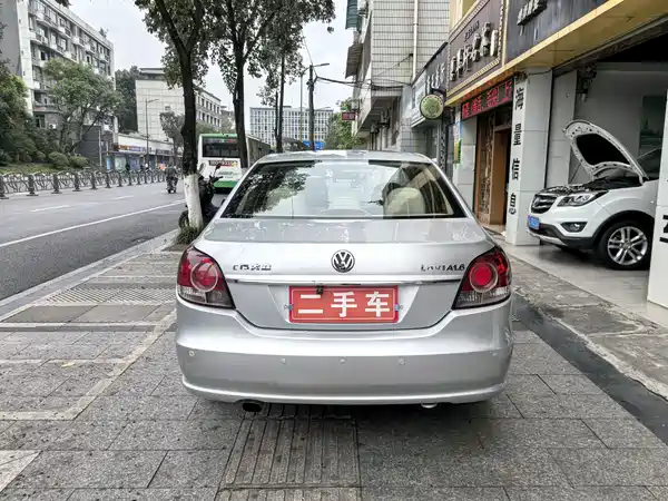Volkswagen Lavida 2011